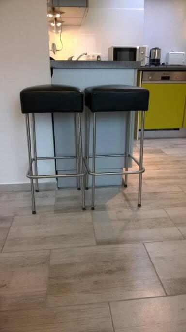 Toll Apartment Mit Privatem Eingang Free Parking Slbst Check-In Netflix 30 Zone Ruhig Duisburg Dış mekan fotoğraf